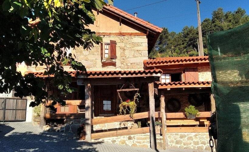 بنسيون Chale Pouso Da Serra   Casas De Montanha