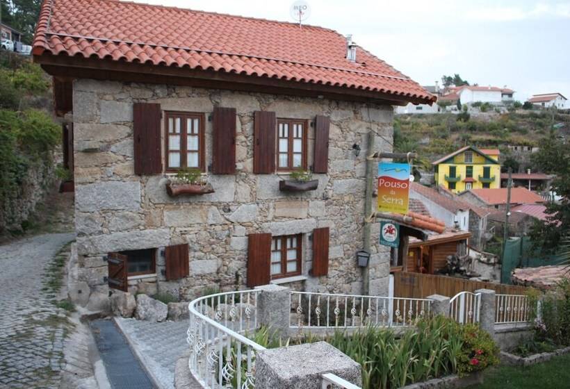 بنسيون Chale Pouso Da Serra   Casas De Montanha