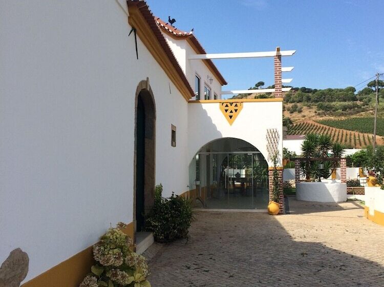 ペンション Quinta Ribeira Do Labrador   Lisbon West Wine Route