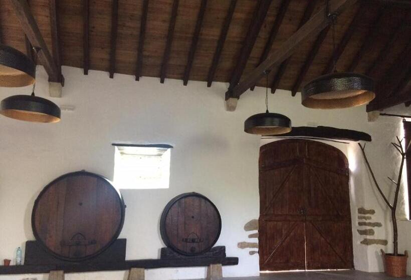 ペンション Quinta Ribeira Do Labrador   Lisbon West Wine Route