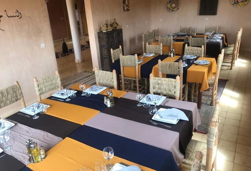 פנסיון Riad Dar Bab Todra