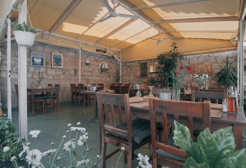 פנסיון Rooms And Apartments Emily