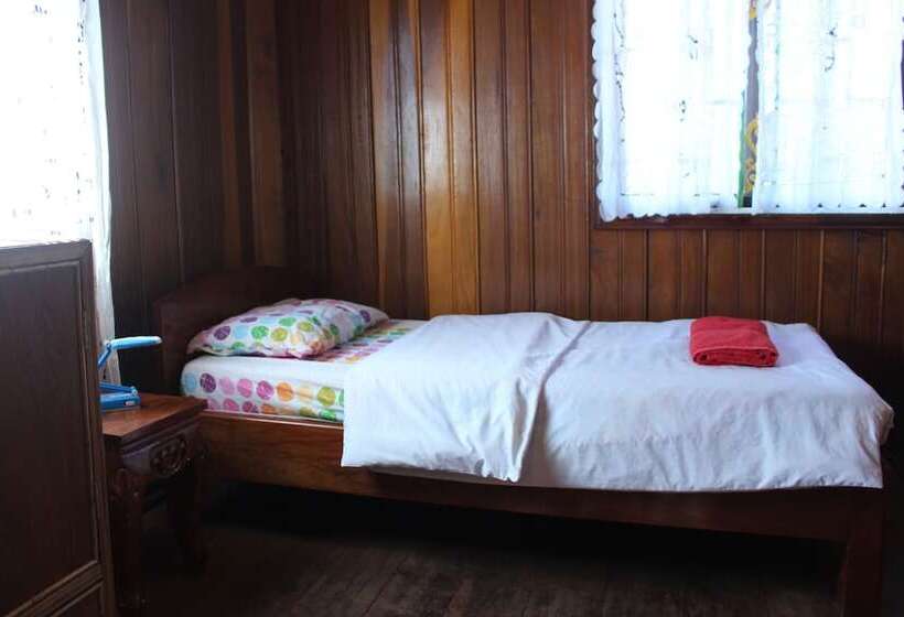 פנסיון Terre De Lumiere