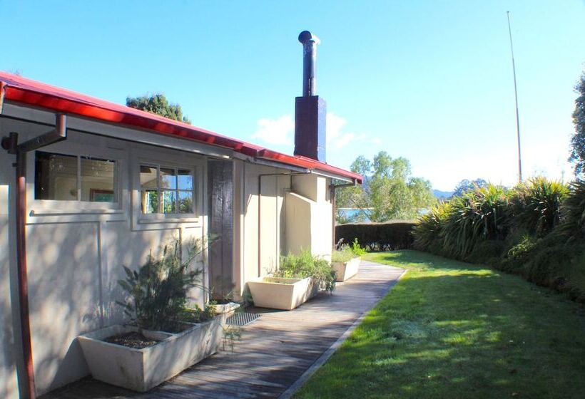 펜션 The Beachfront Bach