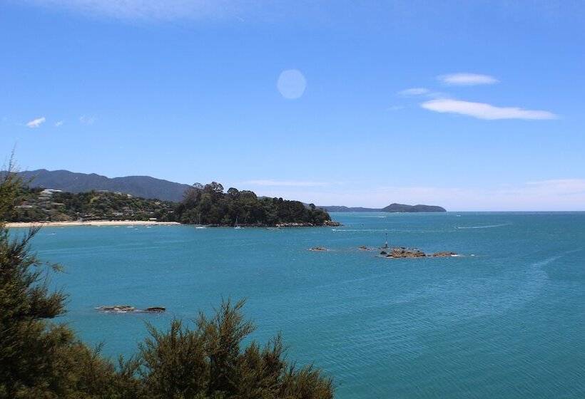 펜션 The Beachfront Bach