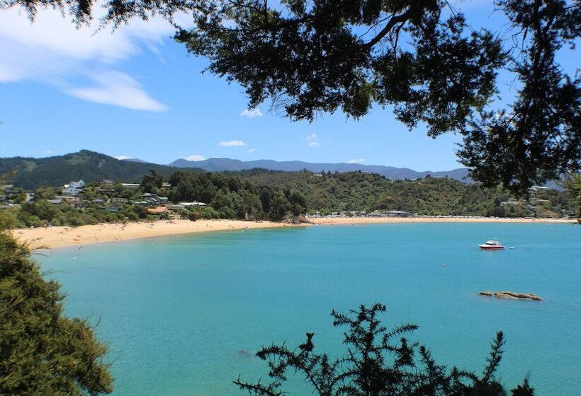 펜션 The Beachfront Bach