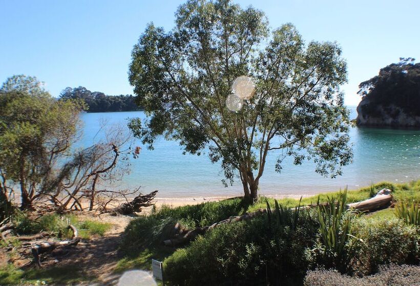 펜션 The Beachfront Bach