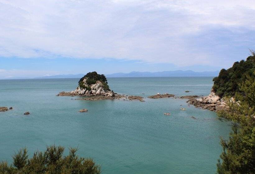 펜션 The Beachfront Bach