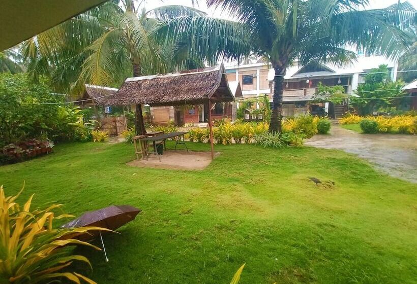 پانسیون Villa Cecilia Siargao