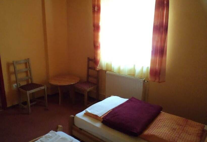 פנסיון Vázsonyvölgy Vendéglő Fogadó