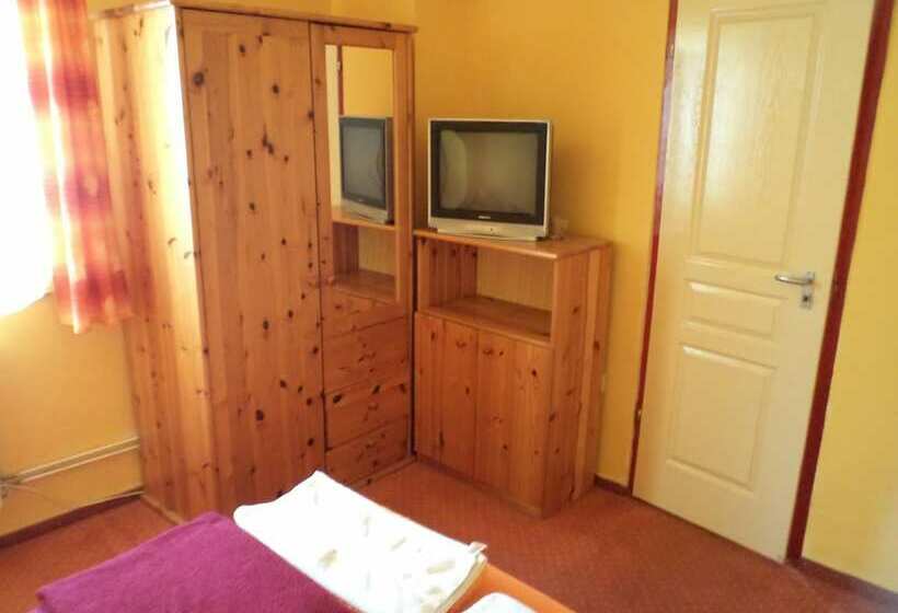 פנסיון Vázsonyvölgy Vendéglő Fogadó