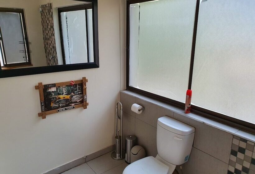 بنسيون Yacht View Lodge