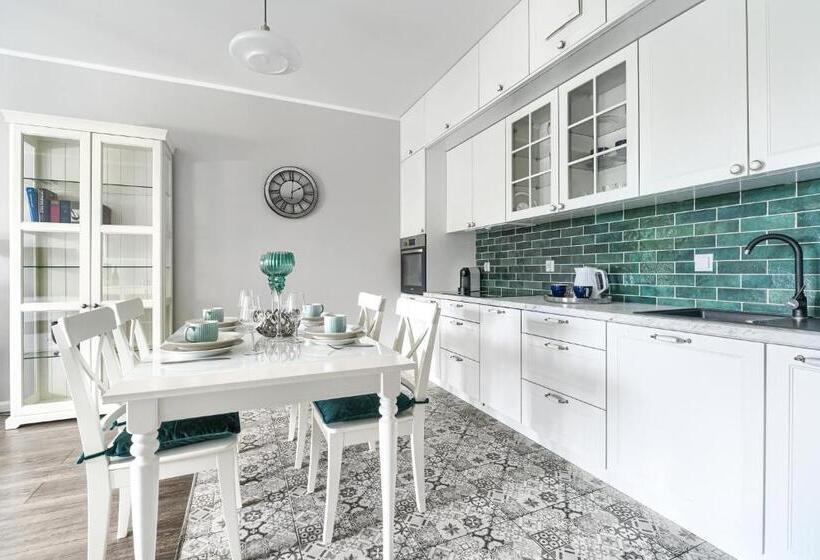 Exclusive Nautica Apartments