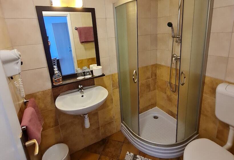 פונדק Rooms Lara