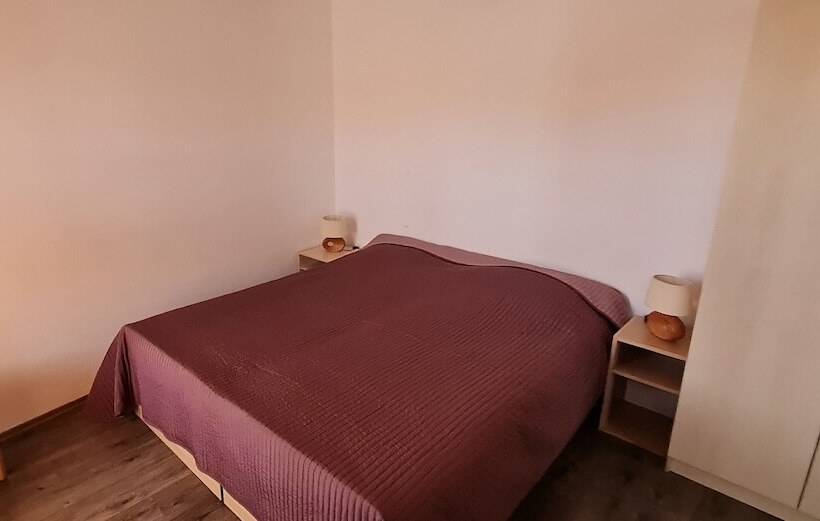 فندق فئة نجمة واحدة Rooms Lara