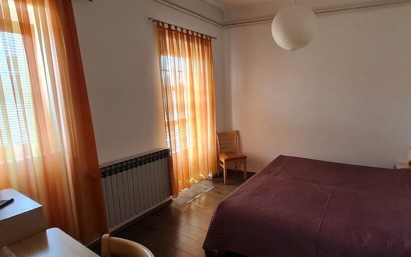 فندق فئة نجمة واحدة Rooms Lara