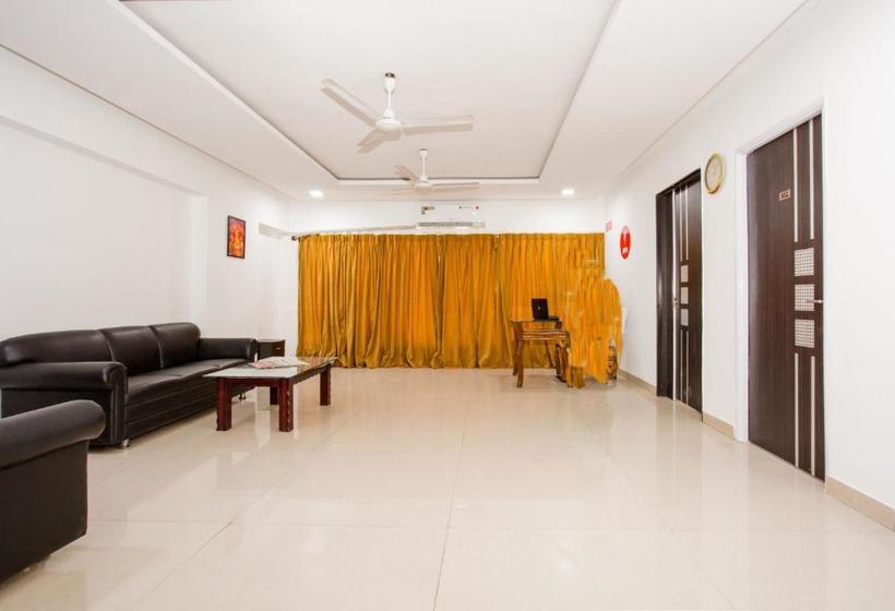 호텔 Oyo 7150 Metro View Residency