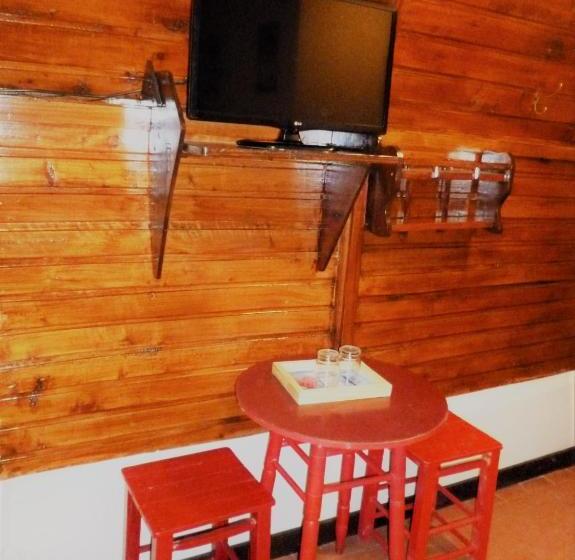 بنسيون Las Cabañitas