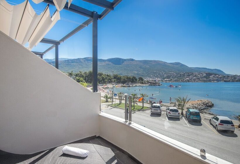 Пансион Luxury Rooms   Seven