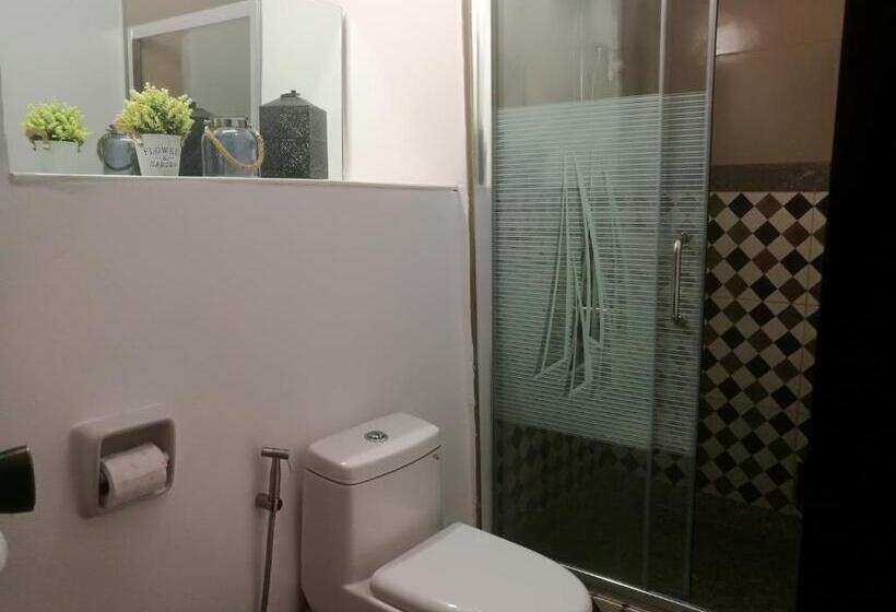 فندق صغير Escolta's Homey Lodge