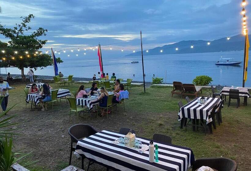 Saltitude Dive & Beach Resort