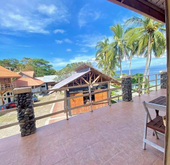 Saltitude Dive & Beach Resort