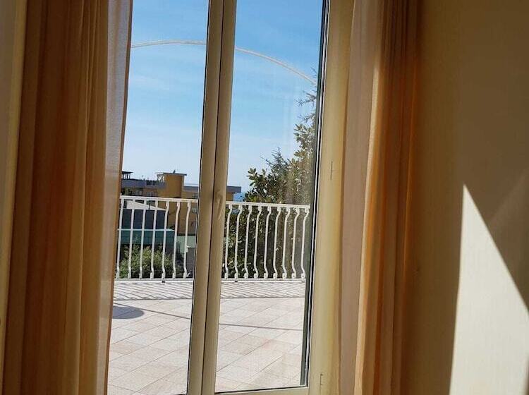 בית מלון כפרי Albergo Santa Teresa