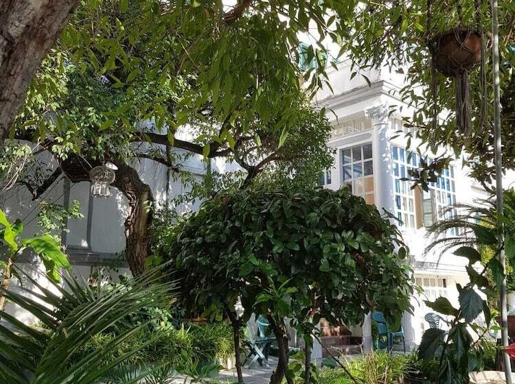 فندق Albergo Santa Teresa