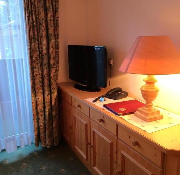 בית מלון כפרי Garni Senn