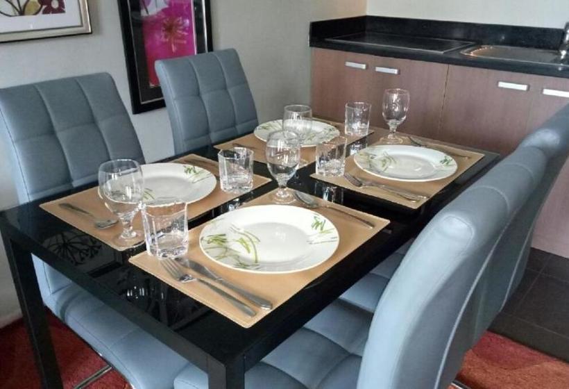 בית מלון כפרי Mactan Island Condo La Mirada Residence , Beach Resort , Large 1 Bedroom , Pools , Ocean Views, Fast