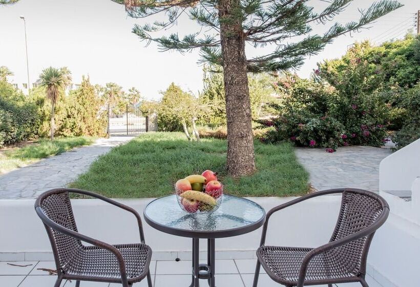 בית מלון כפרי Cretan Seaside Boutique