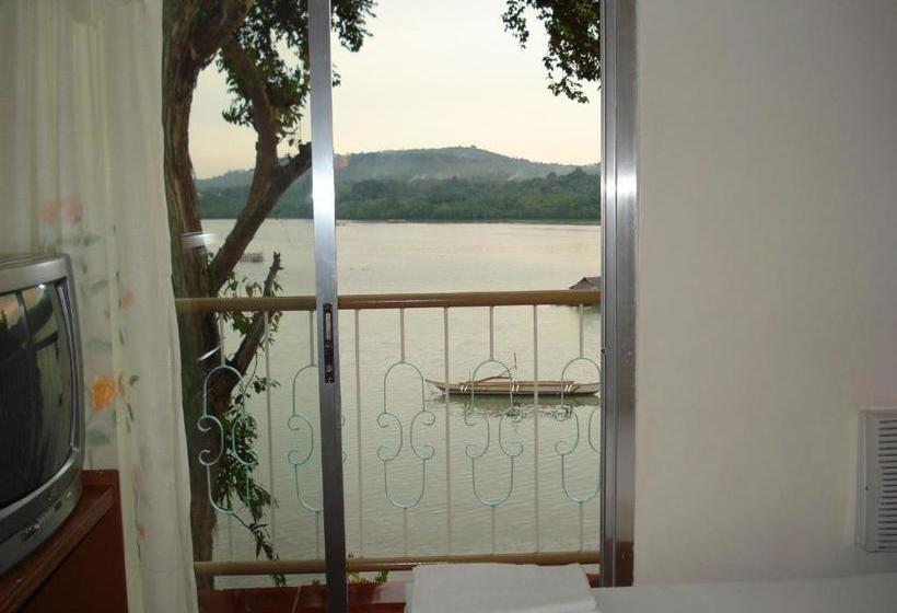 Matiga Seaside Pensione