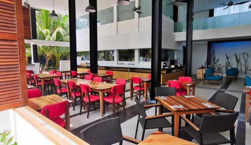 Ranthari Hotel And Spa Ukulhas Maldives