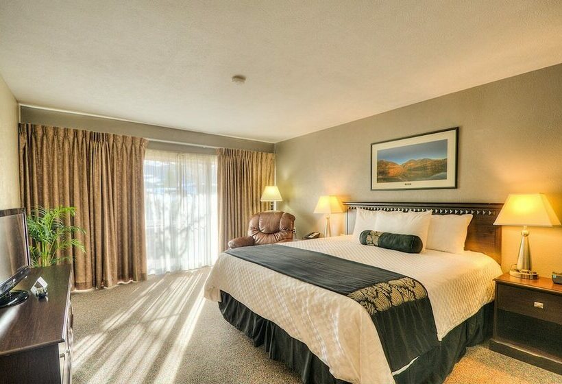 Fairmont Hot Springs Resort