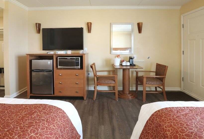 Fleur De Lis Beach Motel