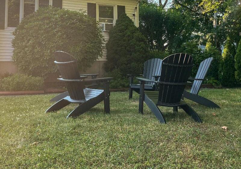 Founder's Brook Motel And Suites