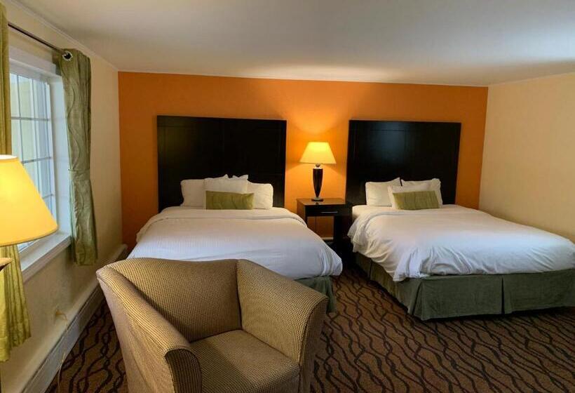 Four Winds Country Motel