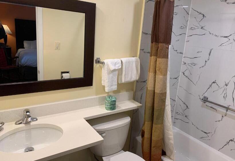 Four Winds Country Motel