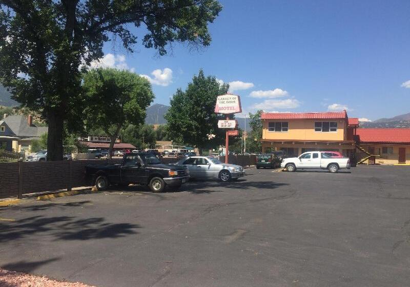Garden Of The Gods Motel