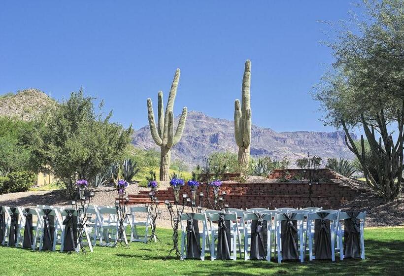 Gold Canyon Golf Resort