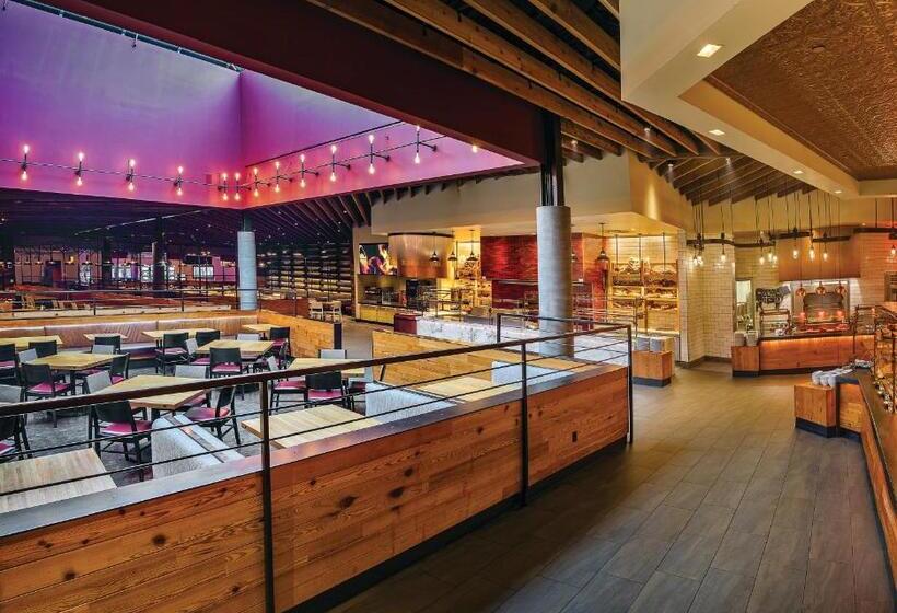 Gold Strike Casino Resort