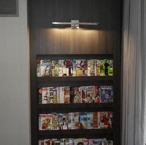 Golden Tulip Bethesda Court Hotel