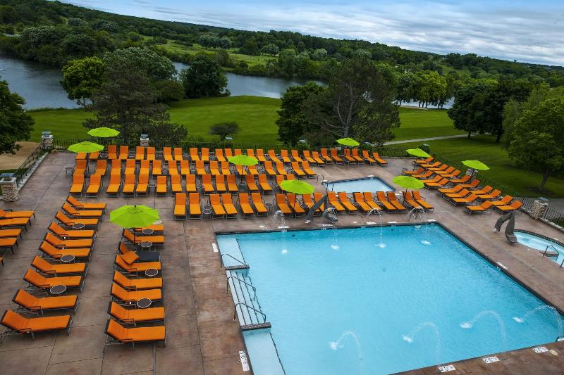 Grand Geneva Resort And Spa