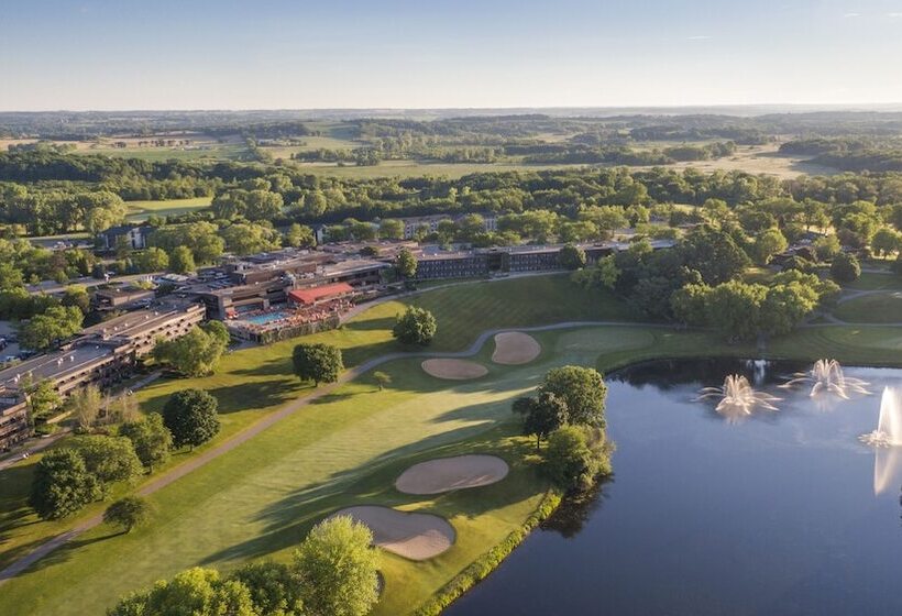 Grand Geneva Resort And Spa