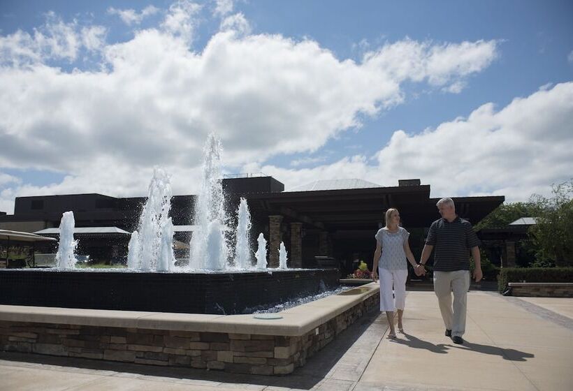 Grand Geneva Resort And Spa