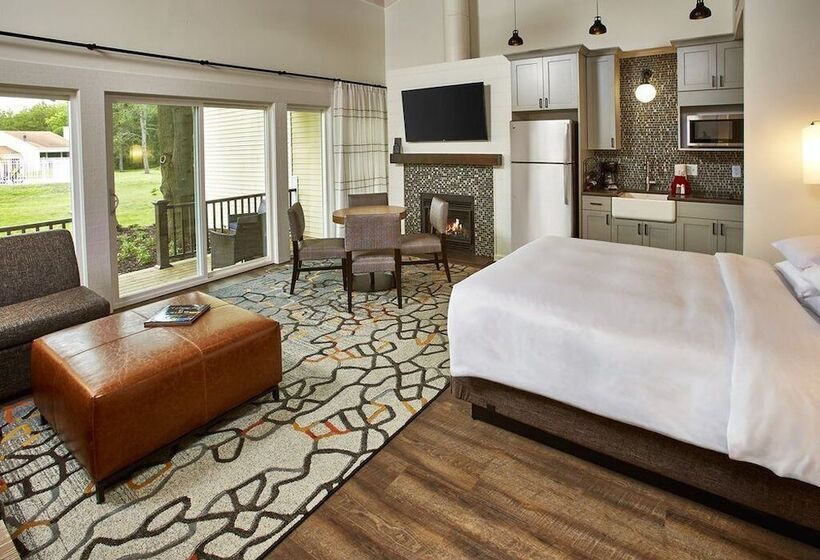 Grand Geneva Resort And Spa