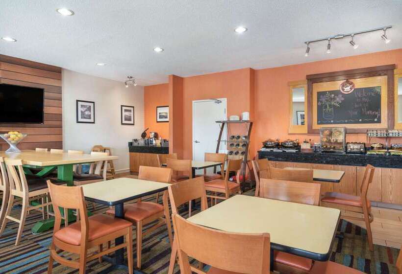 בית מלון כפרי Americinn By Wyndham Duluth