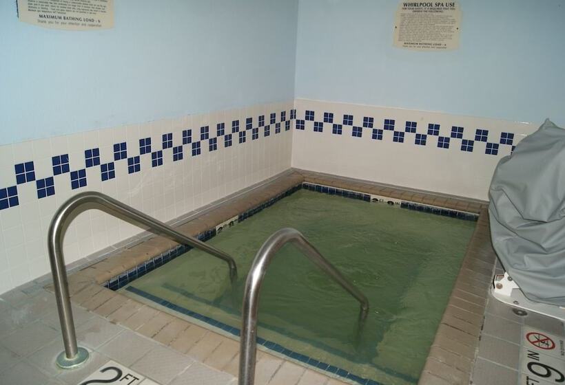 فندق Baymont By Wyndham Coon Rapids