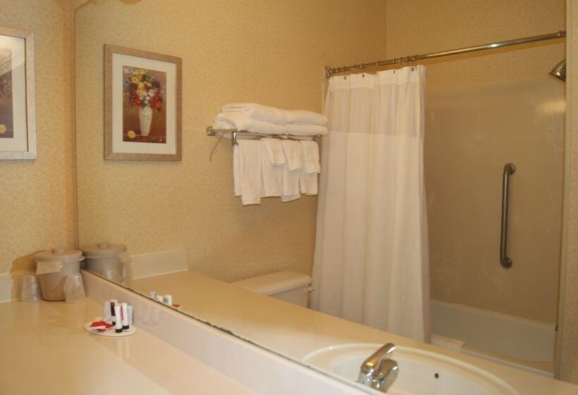 فندق Baymont By Wyndham Coon Rapids