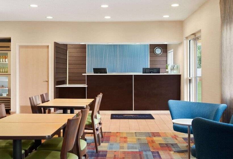 בית מלון כפרי Baymont By Wyndham Tulsa